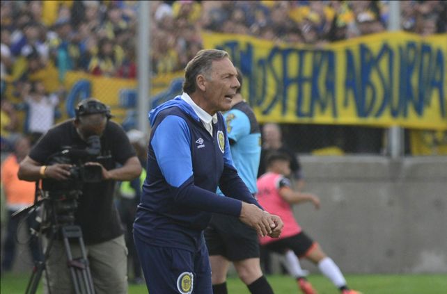Miguel Russo comandará el entrenamiento de este domingo en Arroyo Seco.