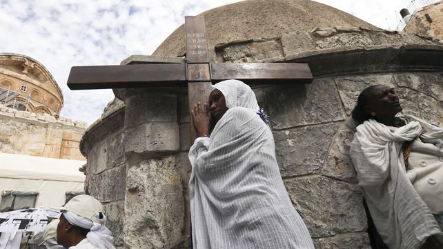 Imágenes de la procesión de Semana Santa alrededor del mundo