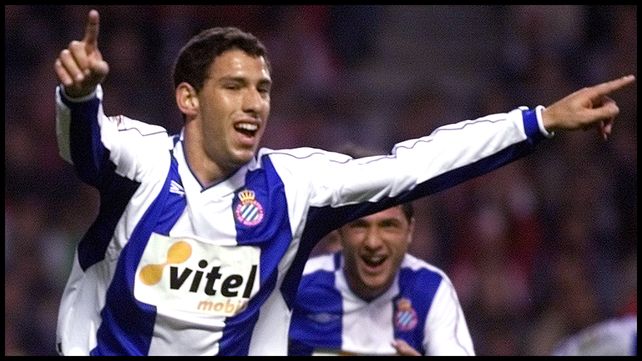 En 2002 Maxi se incorpora Real Club Deportivo Espanyol. Jugó 37 partidos, anotó 15 goles en su última temporada, incluyendo el gol nº 2000 del club en la liga.