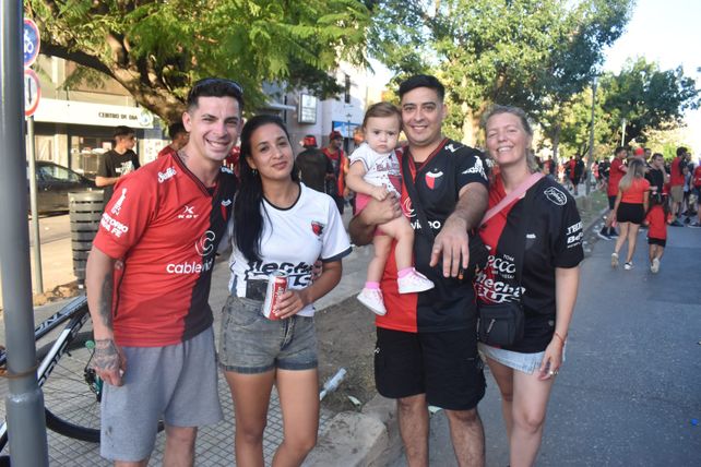 Colón habilita la venta de entradas para el duelo clave ante Ferro: precios y modalidades