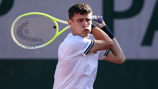 Cerúndolo dio el batacazo del año y eliminó a Sinner en Roland Garros