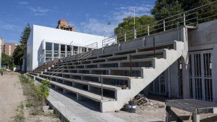 La obra de la pista de atletismo del Parque Berduc presenta un 62% de avance, con una inversión de 1.800.836.467 pesos de recursos provinciales.