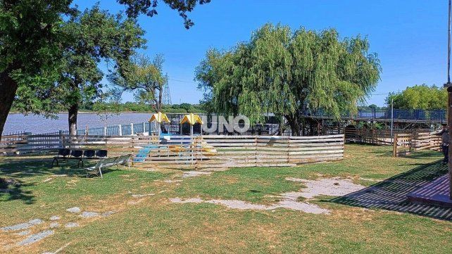 El Club Regatas inicia una obra crítica para frenar el desmoronamiento de su predio sobre la laguna.