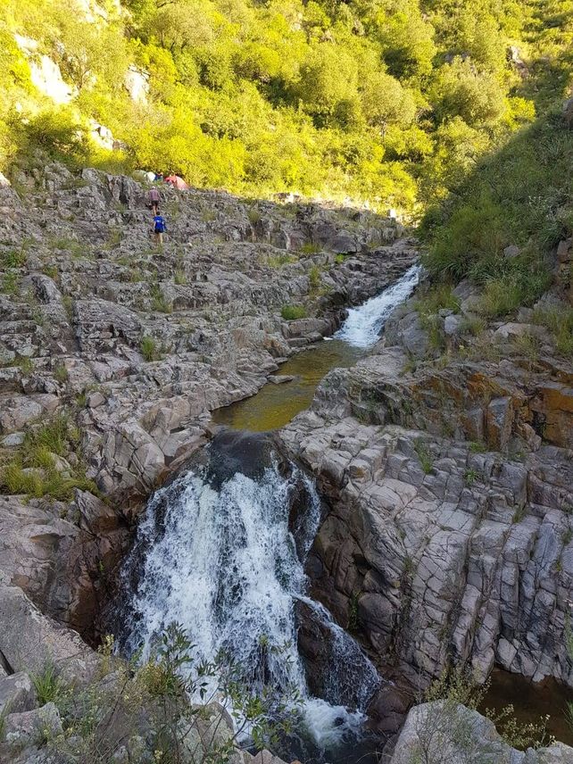 Paz serrana. La zona atesora cauces y cascadas en lugares recónditos que invitan a refrescarse y gozar la belleza extraordinaria.