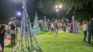 Más de 50 instituciones participaron en el armado del paseo navideño de Ramírez