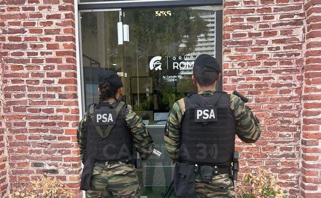 Los efectivos pidieron en la empresa con oficinas en Puerto Norte la documentación solicitada por la Procunar.