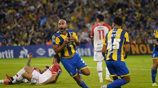 Carlos Quintana seguirá en Central, pero todavía le falta un tiempo de recuperación.
