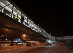 Sexo en pleno vuelo a Rosario: quiénes son los acusados y qué consecuencias pueden sufrir