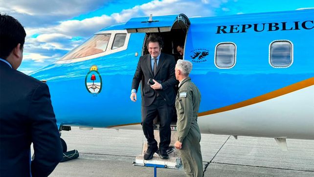 El jefe del Estado partirá este lunes rumbo a la ciudad suiza de Davos.