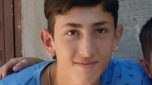Axel Gabriel Abeldaño tiene tez blanca, ojos marrones, cabellos rubios, 1,80 de estatura y contextura delgada.&nbsp;
