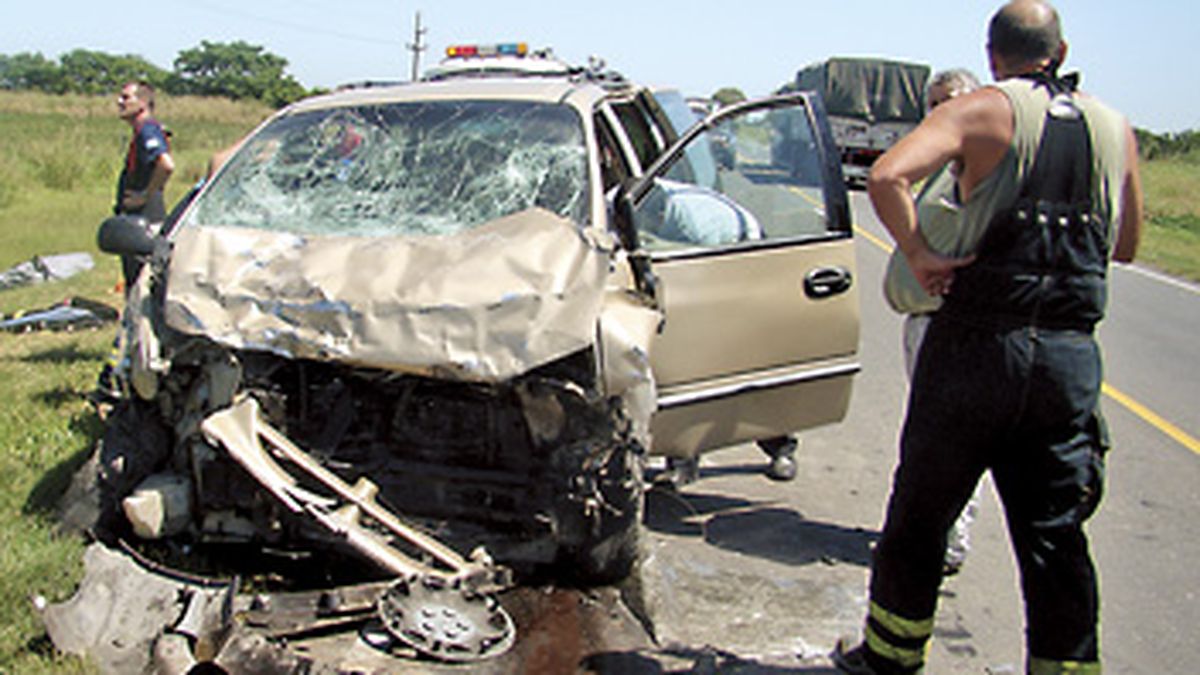 Tres muertos y 8 heridos en un choque fatal en la ruta 34