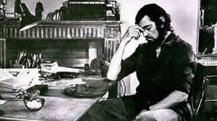A 25 a&ntilde;os de su muerte, Julio Cort&aacute;zar recibe cientos de homenajes