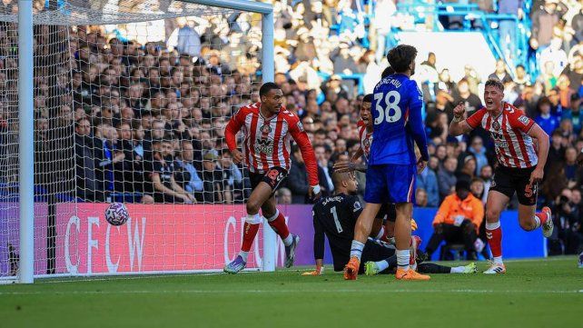 Chelsea perdió con Sunderland y bajó varios escalones en la Premier League
