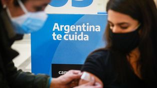 Covid-19: el 70% de los argentinos completó el esquema de vacunación 