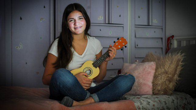 Maitena y su ukelele.