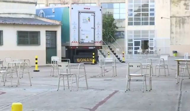 Las escuelas deberán acondicionar sus espacios para que los encuentros entre alumnos y docentes garanticen los protocolos sanitarios.&nbsp;