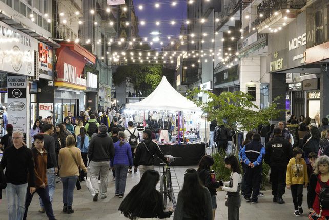 Peatonales con espíritu navideño. Esta edición será la número 12