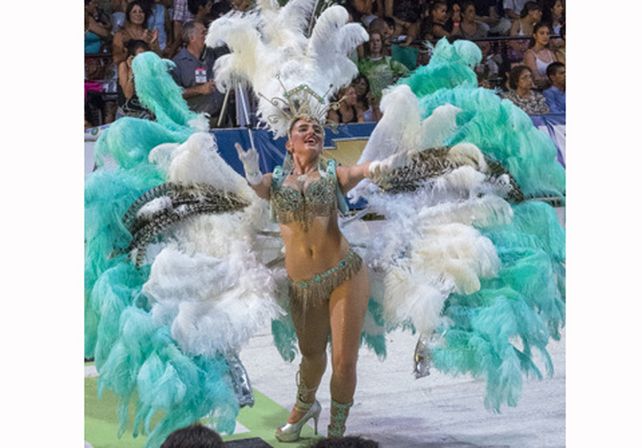 La primera. Cinco comparsas le pondrán color y alegría a la fiesta carnestolendas.