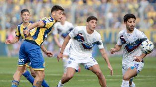 Veliz tuvo un buen reestreno: le puso corazón, casi convierte y le hicieron penal