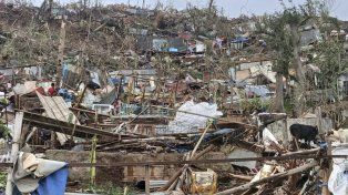 Estiman que un ciclón dejó unos mil muertos en una isla francesa al este de África