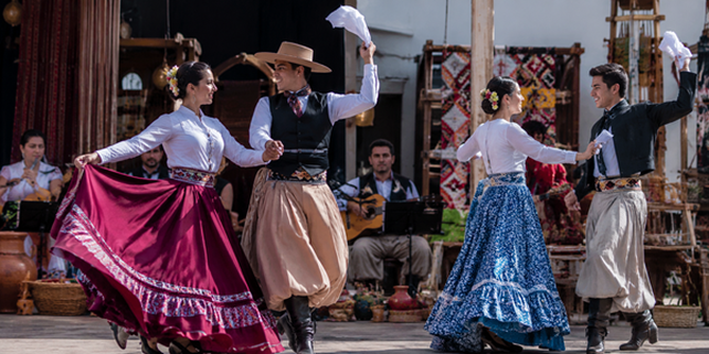Santa Fe lleva su folklore más allá del escenario