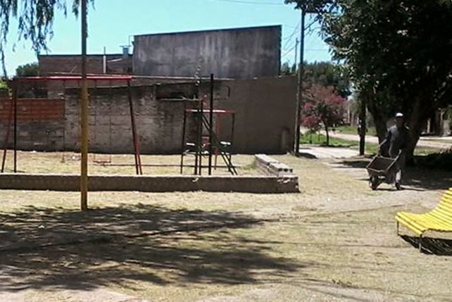 La vecinal Del Tránsito puso en condiciones la plaza del barrio