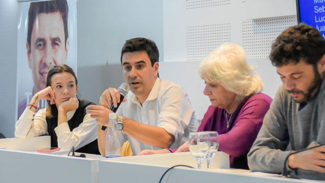 Eduardo Toniolli y Lucila de Ponti –precandidatos por la lista Un Futuro Sin Miedo del frente Juntos Avancemos- presentaron sus propuestas en materia de trabajo y producción