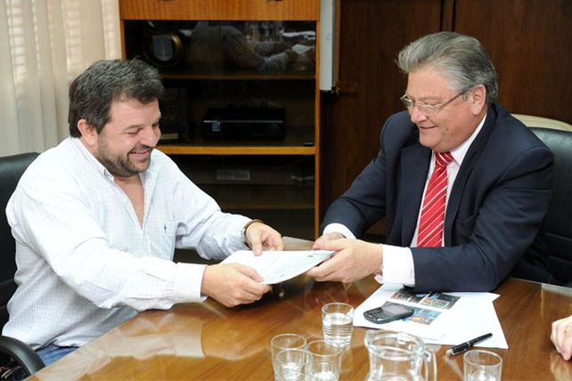 La provincia entregó 200 mil pesos al programa Más Pymes, Más Producción