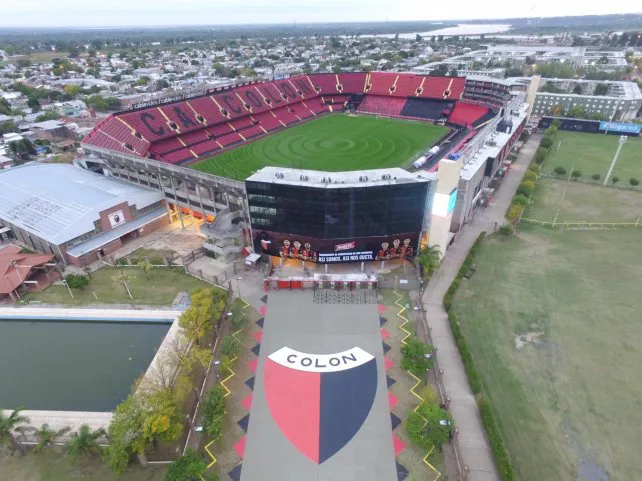 Se cumplen 77 años de la inauguración de la cancha de Colón