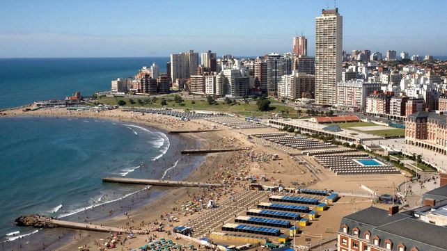 Verano en la costa: los alquileres subieron entre un 30 y un 50 % más que en 2019