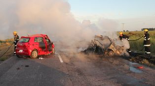Seis muertos en un choque frontal de dos autos en la provincia de Buenos Aires