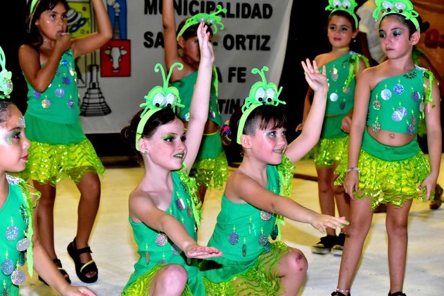 Sastre y una historia de 64 años de carnavales que ya forman parte del ADN de su gente