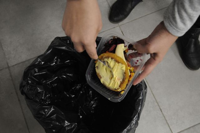 Impulsan el hábito de pedir las sobras de comidas en los restoranes