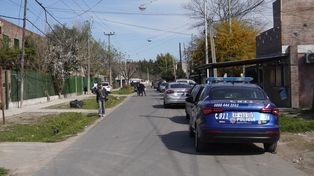 Ángel José Acuña, de 20 años, asesinado a balazos en su casa de José Ingenieros al 8600.&nbsp;