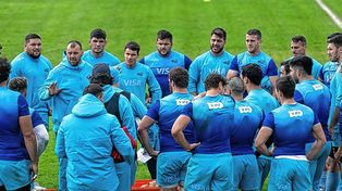 Michael Cheika, entrenador de Los Pumas, dispondrá de 29 jugadores en Mánchester para evaluarlos de cara a los compromisos de noviembre.