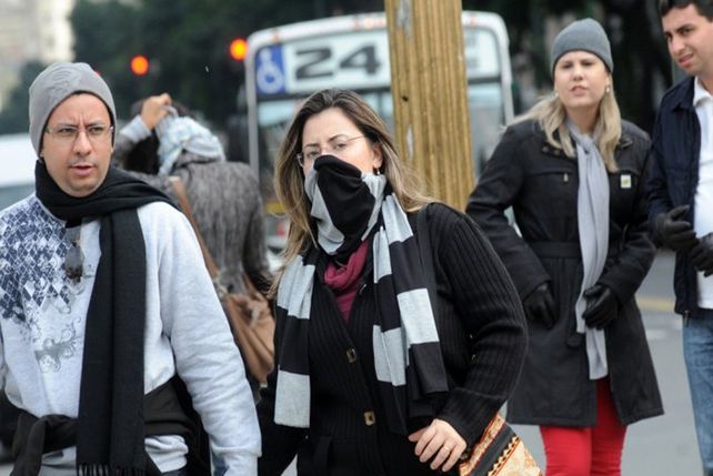 Tal como se esperaba llegó el frío polar a Santa Fe y la región