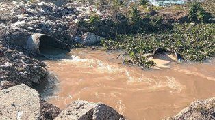 Victoria: denuncian la rotura en el desagüe cloacal que va a un riacho