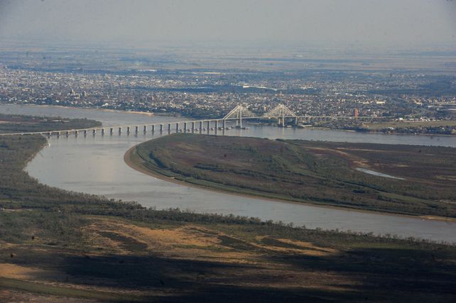 Vista aérea del puente Rosario Victoria.