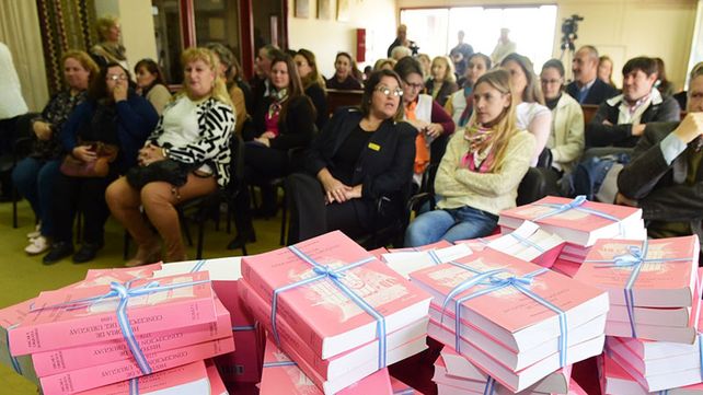 Sentido adiós al profesor Oscar Urquiza Almandoz