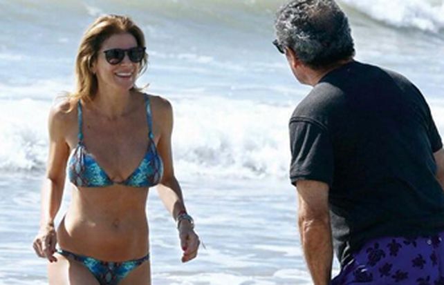 Las curvas de Flavia Palmiero provocan suspiros en Playa Grande