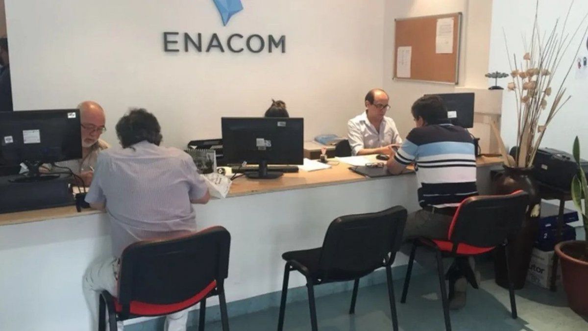 El gobierno cerr las delegaciones provinciales de Enacom: estiman 500 despidos