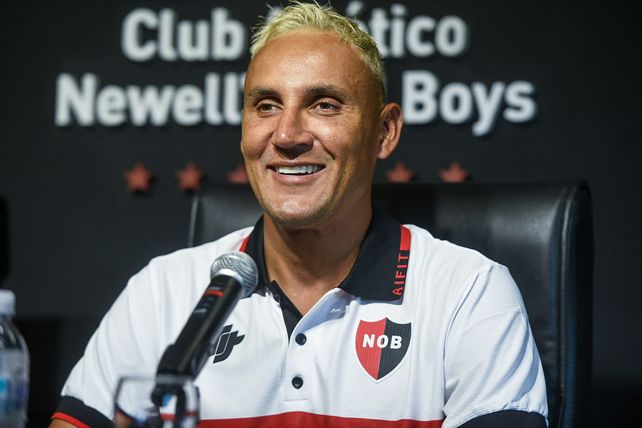 Keylor Navas en Newells: Estoy contento de estar aquí, hablé con Messi y estoy para jugar