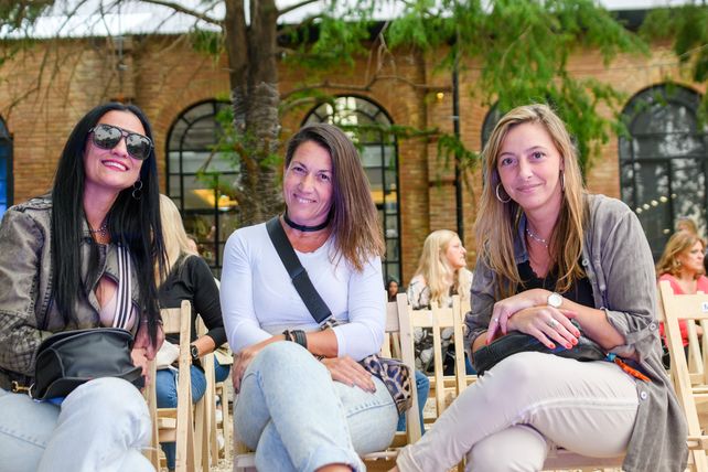 Carolina Vicente, Romina López y Mariana Bolego.