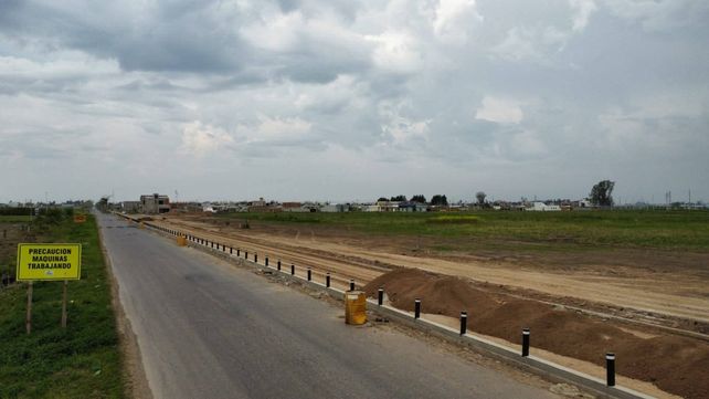 Obras viales en marcha: nueva calle y construcción de una rotonda en Puerto San Martín