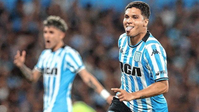 Con una genialidad de Quintero, Racing quedó tercero