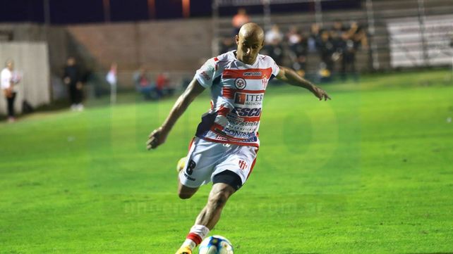 Todo el color de los partidos de Patronato y Atlético Paraná