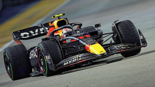 Checo Pérez gana en Singapur y se estira la definición de la F1