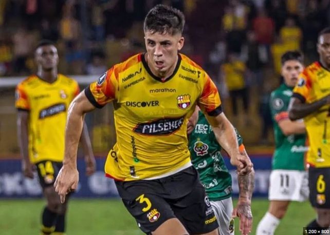Luca Sosa está jugando en Barcelona de Ecuador y Soso tiene la mejor referencia del zaguero central.