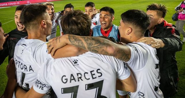 Colón está a un paso de ser campeón y si lo logra