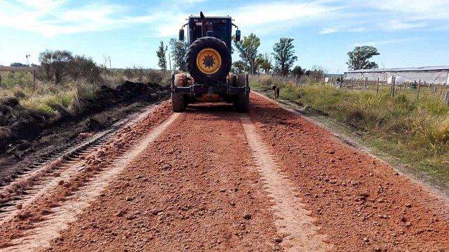 Rogelio Frigerio estuvo en Villaguay y afirmó que aumentará el presupuesto para reparar los caminos rurales de la provincia para garantizar la transitabilidad&nbsp;